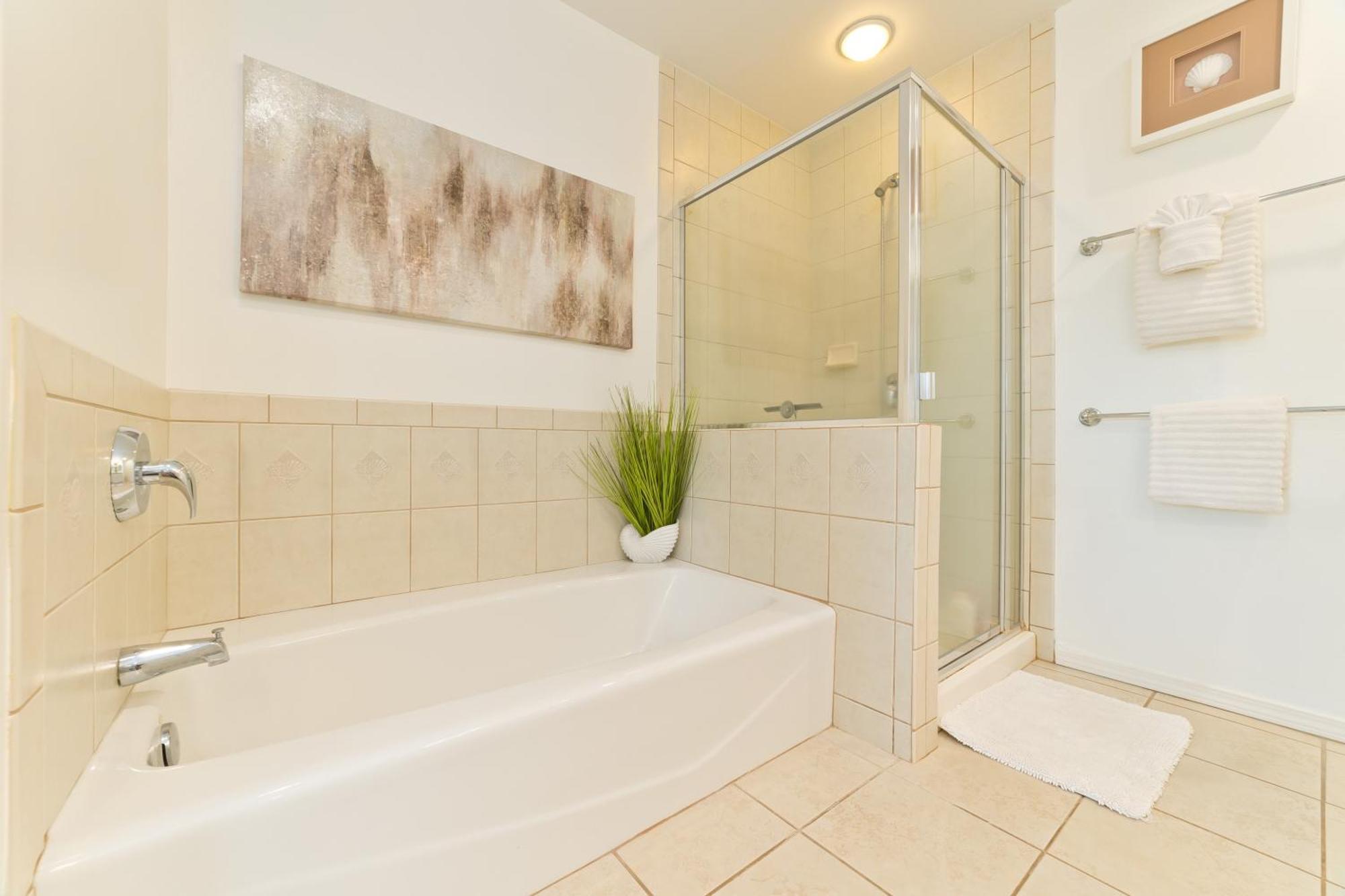 Hilton Pool Pass Included - Stylish Mins To Pool & *